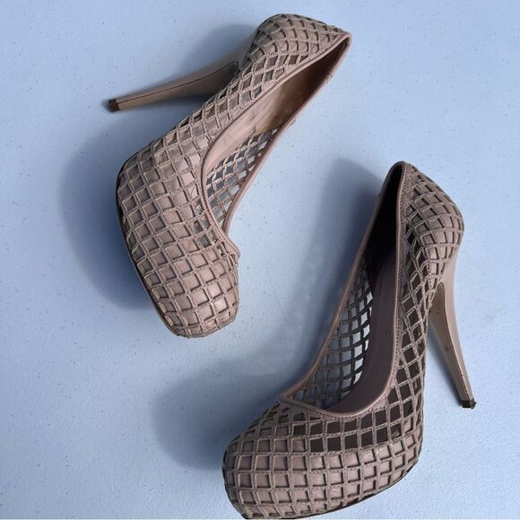 Miu Miu Nude Lattice Heels - Picture 4 of 6